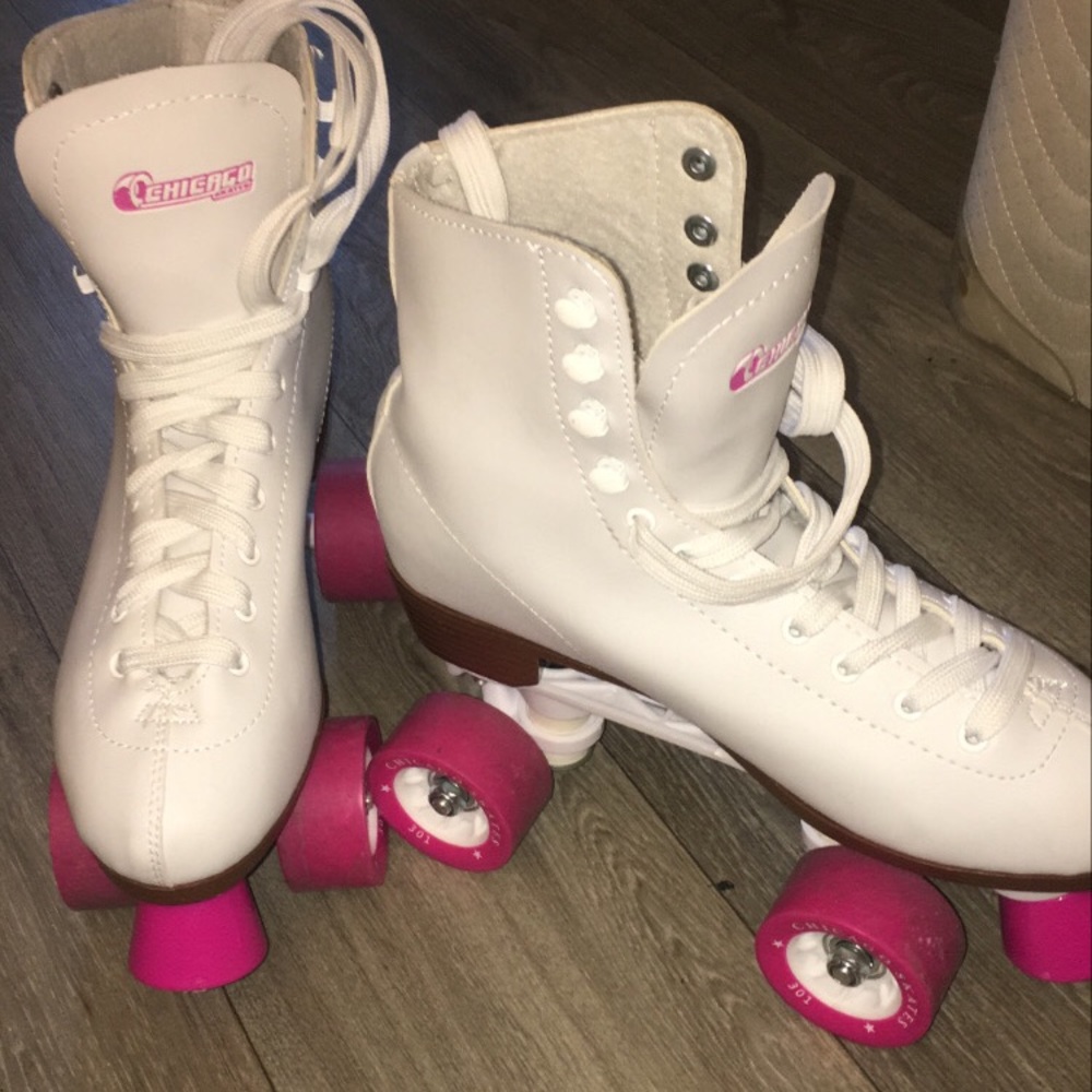 Woman’s Chicago indoor skates
